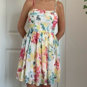 Floral flowy mini dress